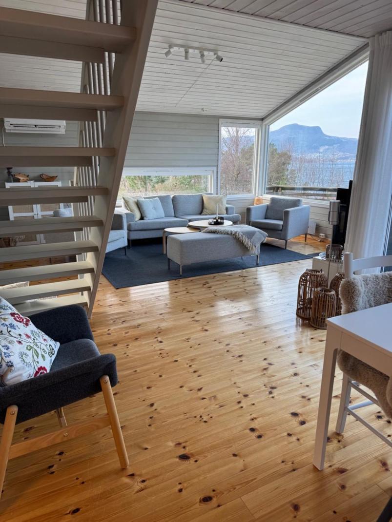 Вилла Charming House Located By The Fjord With The Pultpitrock Within Short Distance Йёрпеланн Экстерьер фото